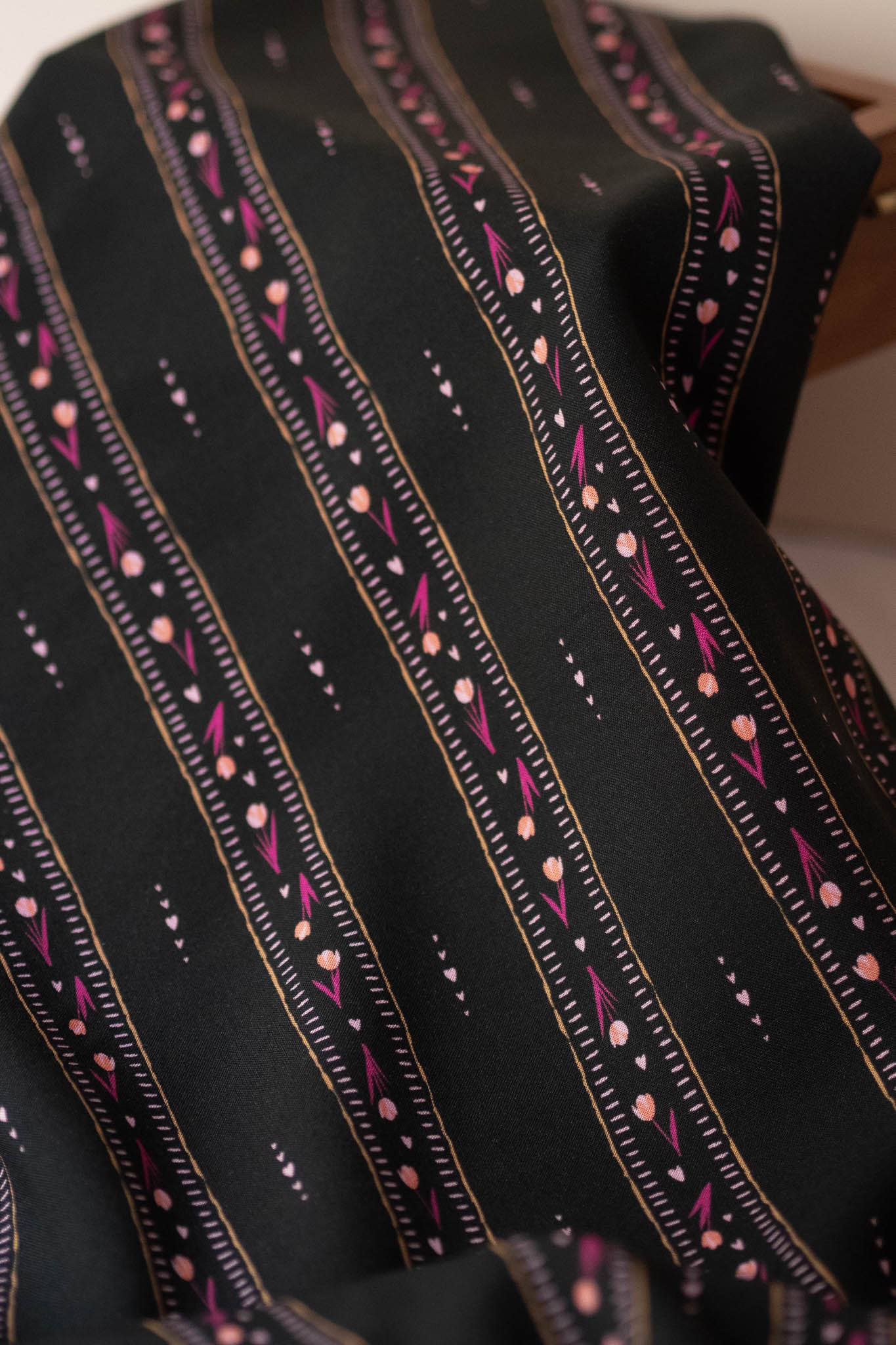 Viscose BLOOM EVERY DAY RAYURES - LISE TAILOR - par 10 cm